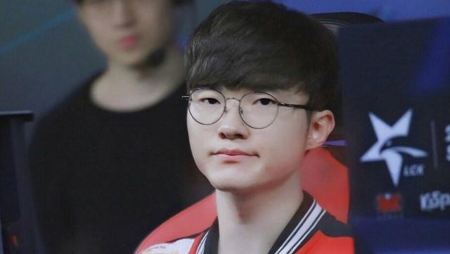 apEX 在赢得 BLAST.tv Austin Major 2025 后履行了他的承诺，剃了光头